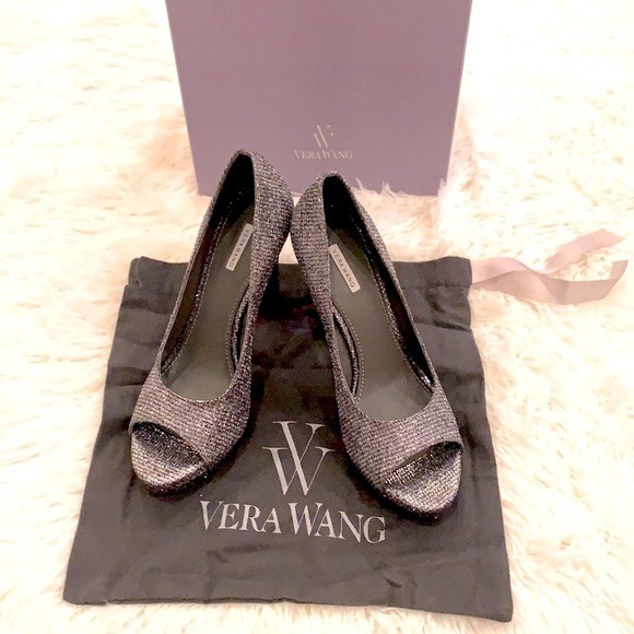 Designer: Loeffler Randall, Vera Wang, Alexis Bittar & More Posh Party